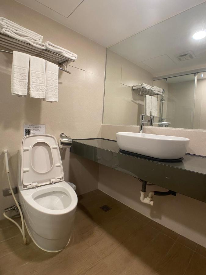 Bonjour Hotel Taichung Eksteriør bilde