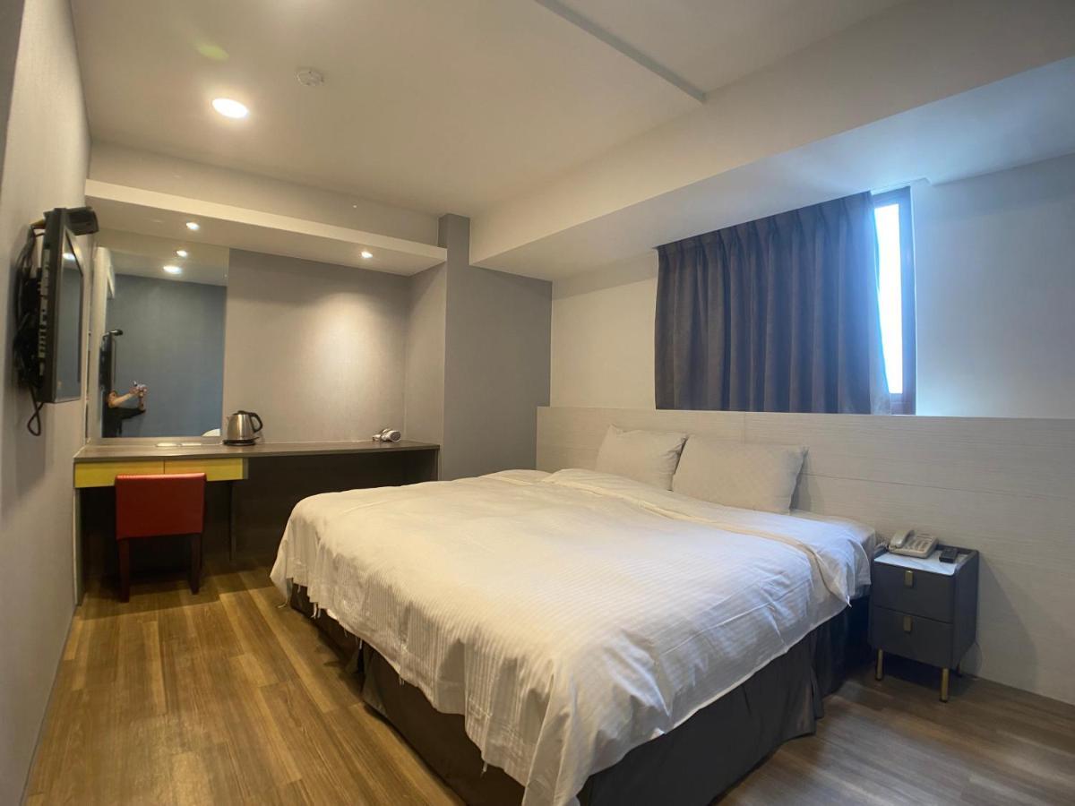 Bonjour Hotel Taichung Eksteriør bilde