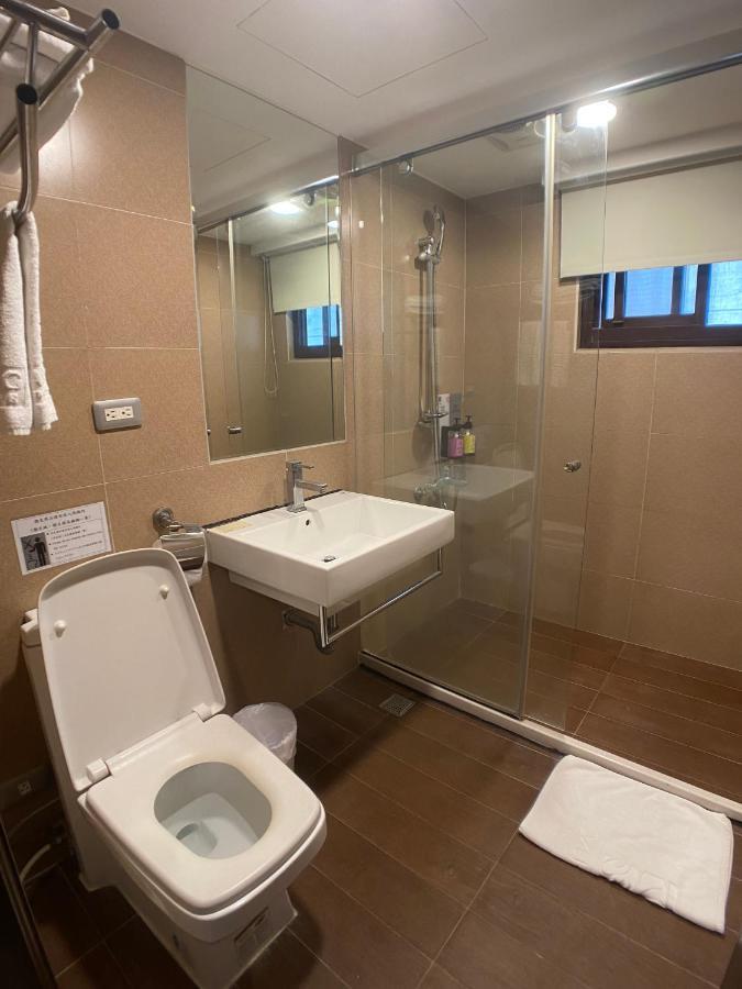 Bonjour Hotel Taichung Eksteriør bilde